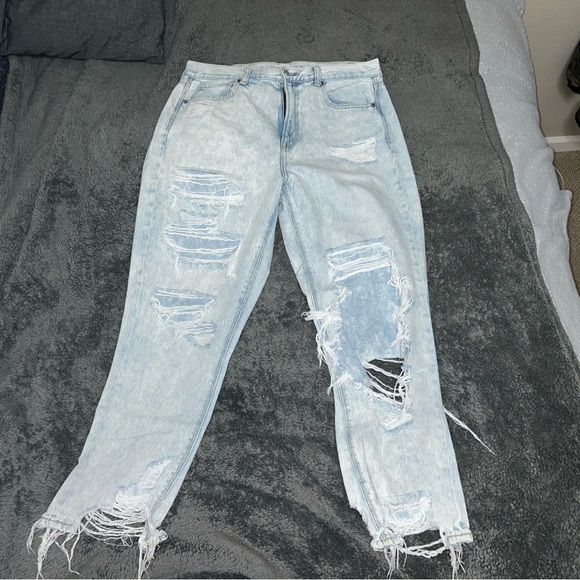 American Eagle Outfitters Denim - American Eagle Distressed Mom Jeans
